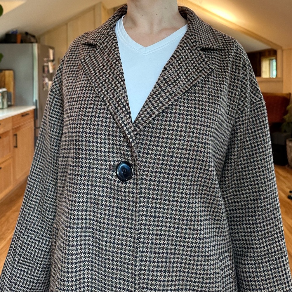 Classic Houndstooth Women's Coat
